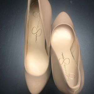 JESSICA SIMPSON Round - Toe Pumps